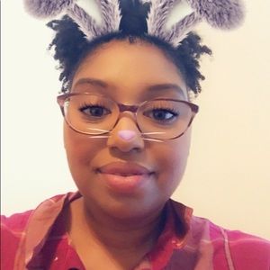 Meet your Posher, Leanna